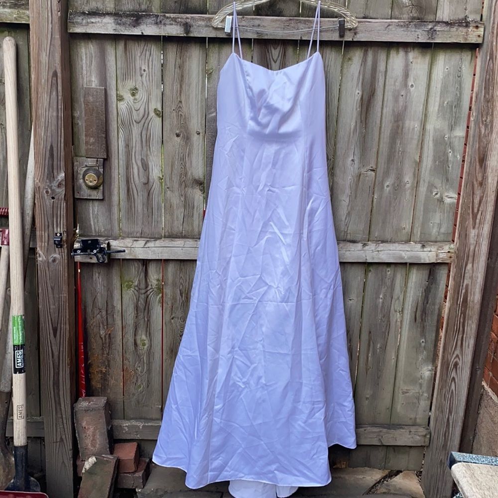 White dress sz. 3